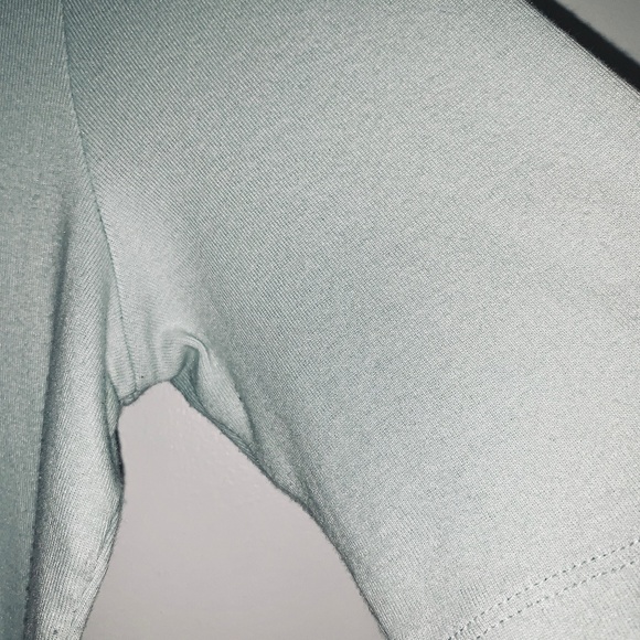 TALBOTS Light Green Top w/ Ribbon Flower Design - Picture 6 of 6